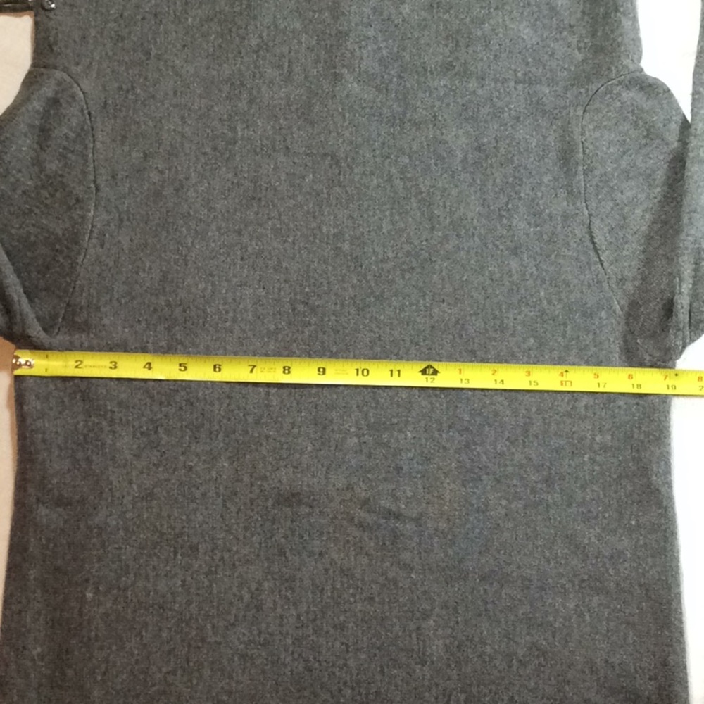 Sweater Cape - Picture 5 of 6